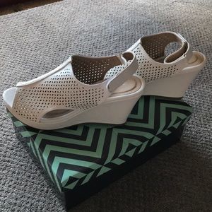 🆕Trary Shoes! Size 9